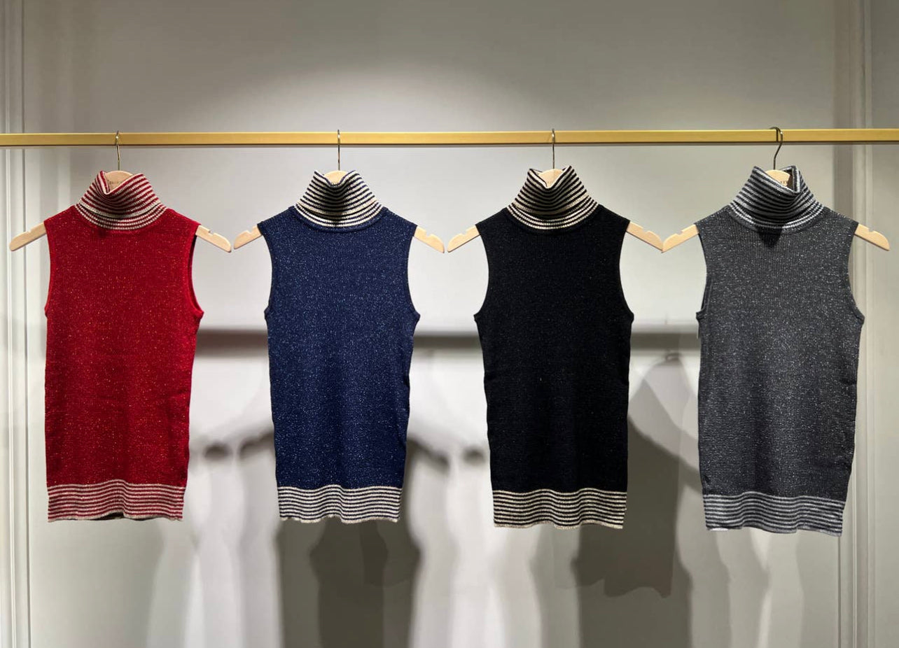 Sleeveless Two-Tone Lurex Turtleneck