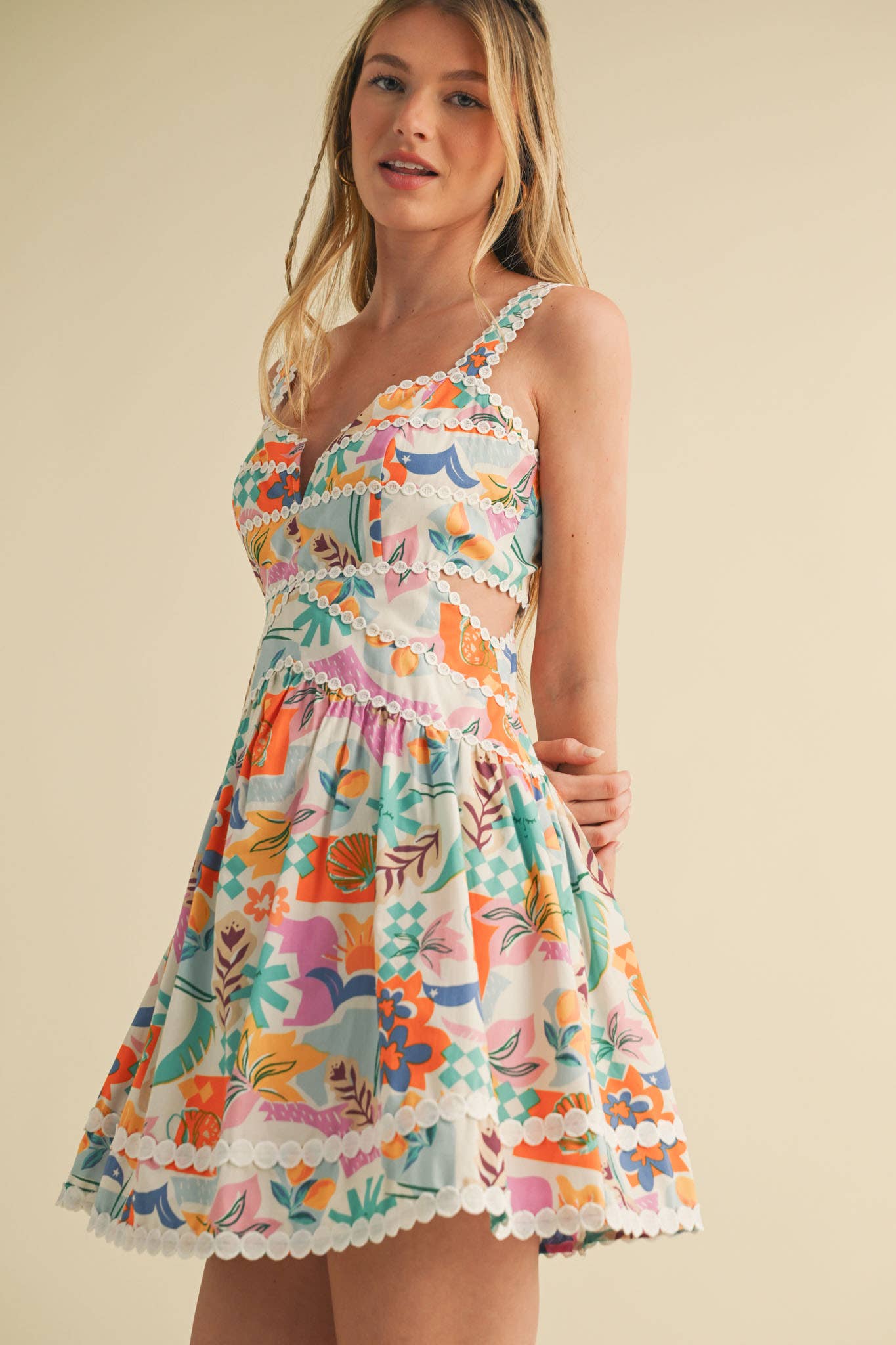 CUT OUT LACE TRIM DRESS